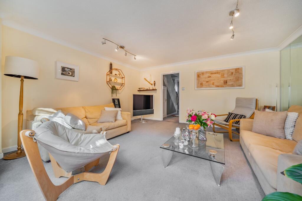 House in Winchester, Hampshire - View 5