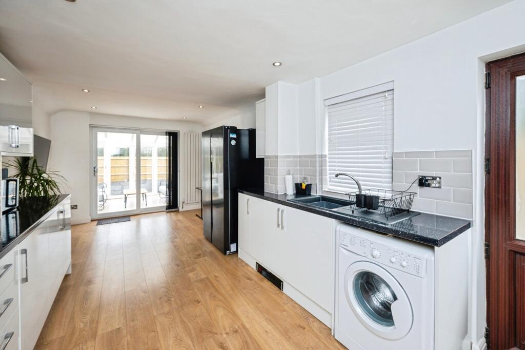 House in Nottingham - View 5