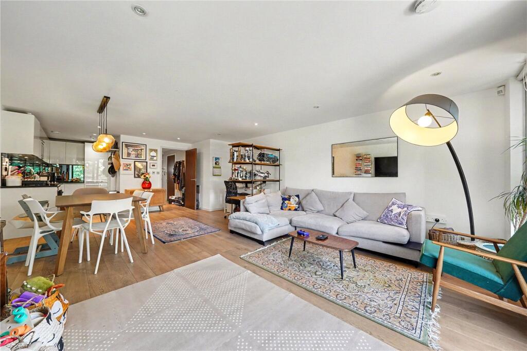 Apartment in London - View 4