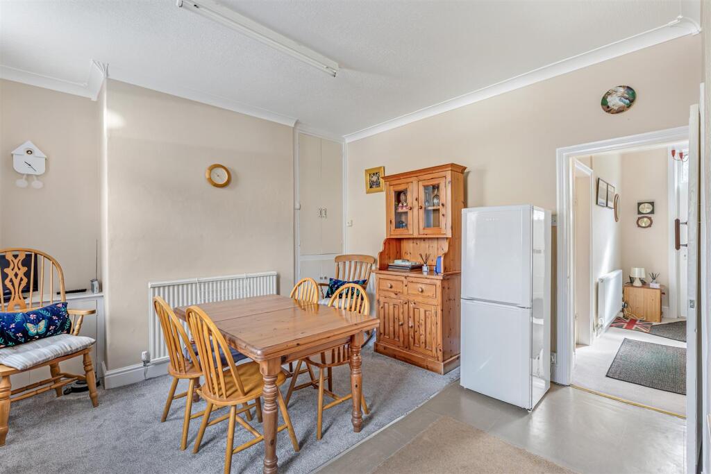 House in Bradford, Middleton Estate, Ilkley - More