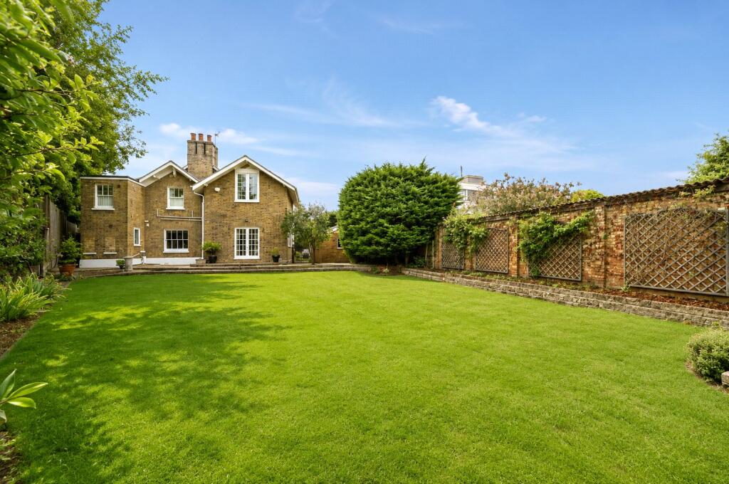 House in London - View 3