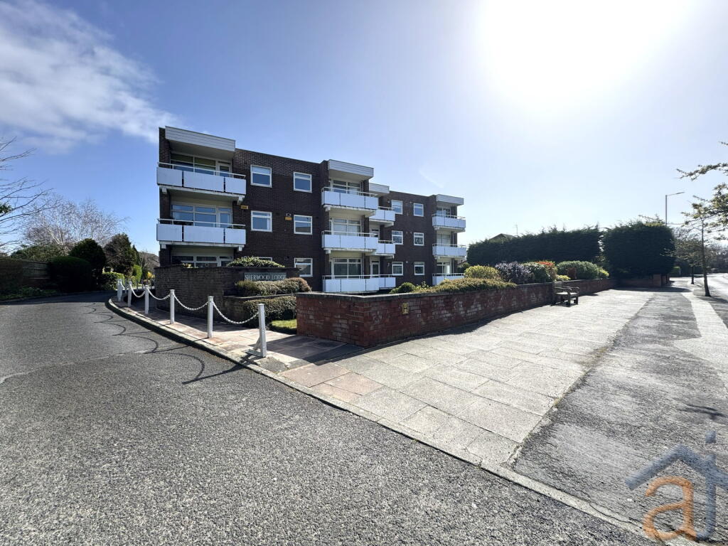 Main image of property: Lulworth Road, Southport, PR8 2AS