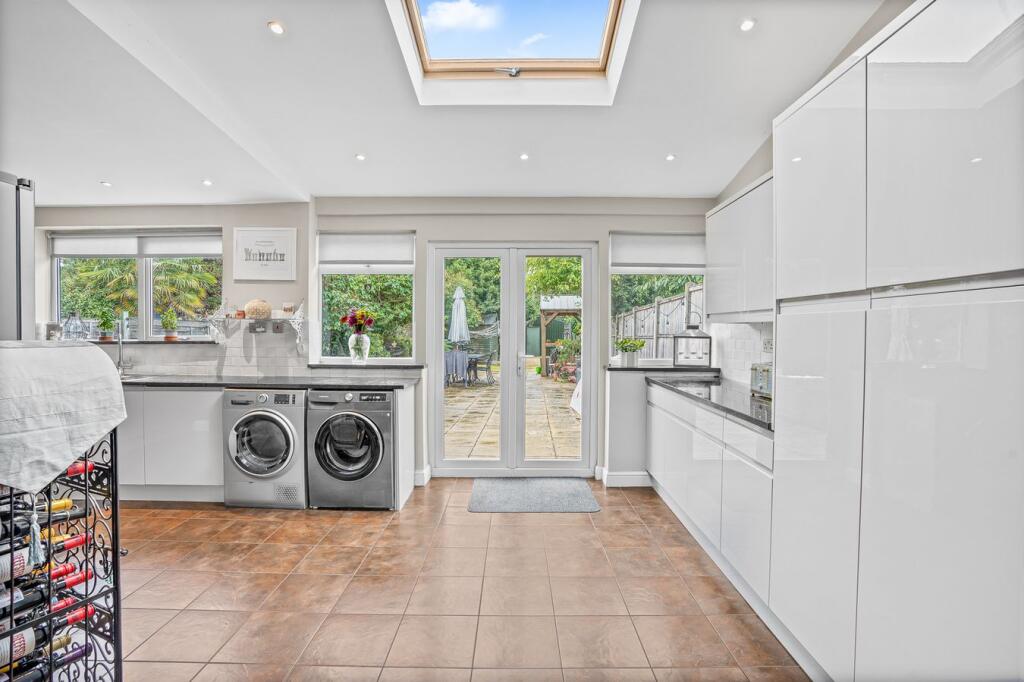 House in Spelthorne, Surrey - View 5