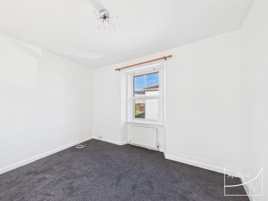 House in Paignton, St Michaels - View 4
