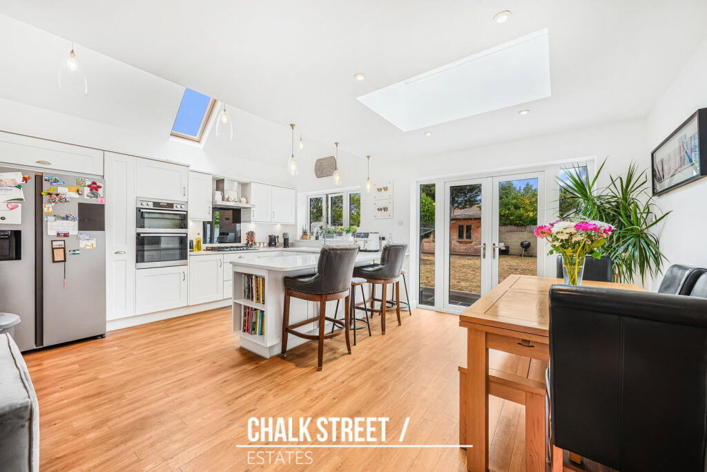 House in Romford - View 2