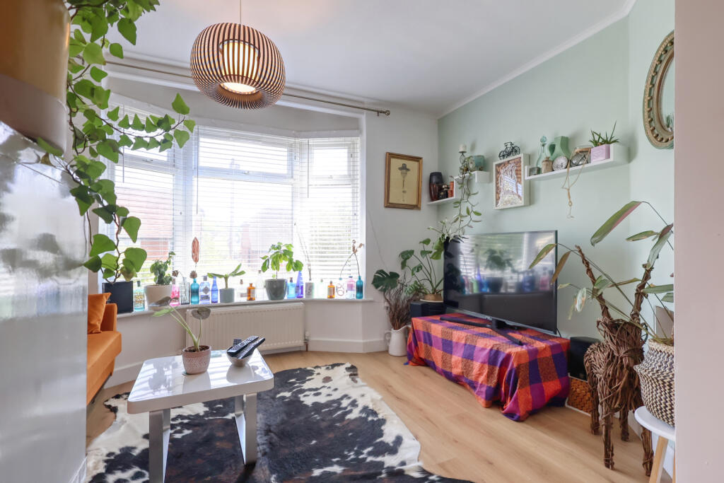 House in Hemel Hempstead - More