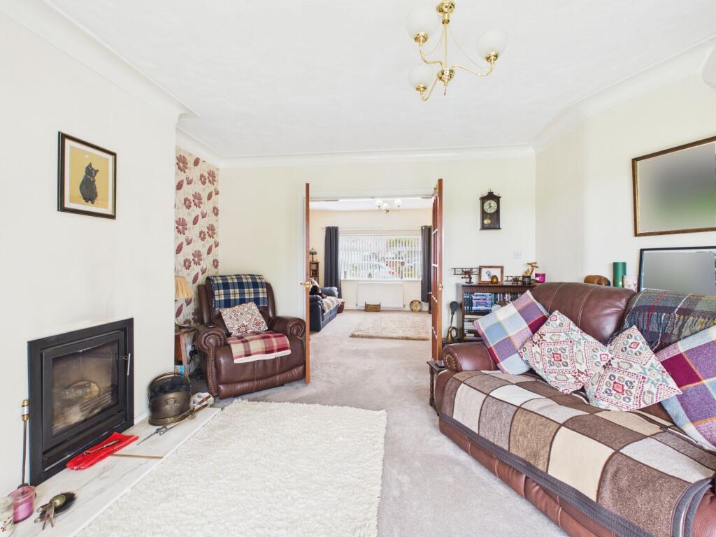 Everard Close, Scarisbrick, L40 photo 4