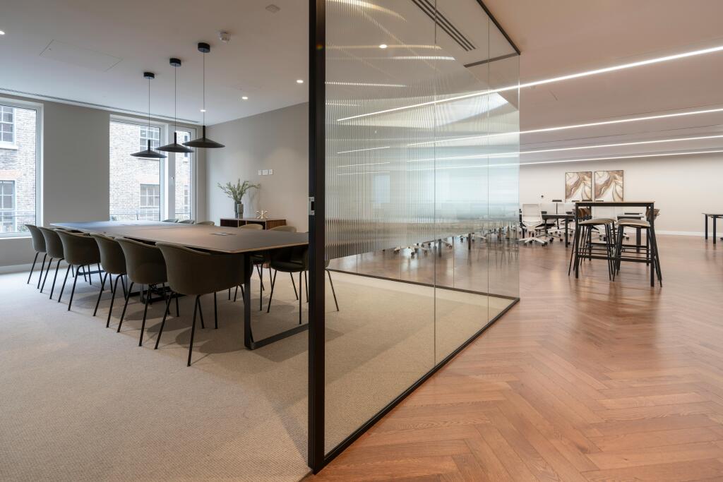 MC4368-8903-HR.jpg