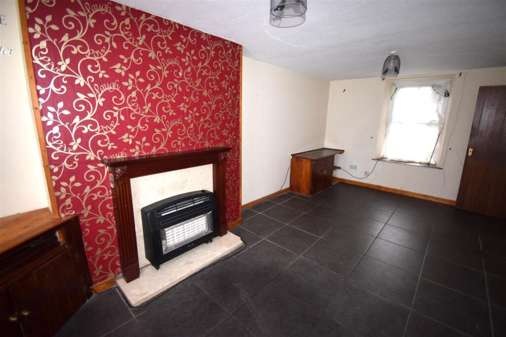 Glynllifon Street, Blaenau Ffestiniog - View 4
