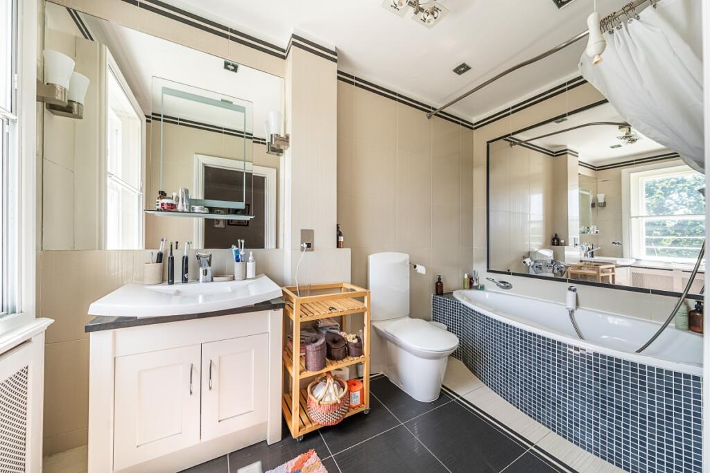 4 bedroom maisonette for rent