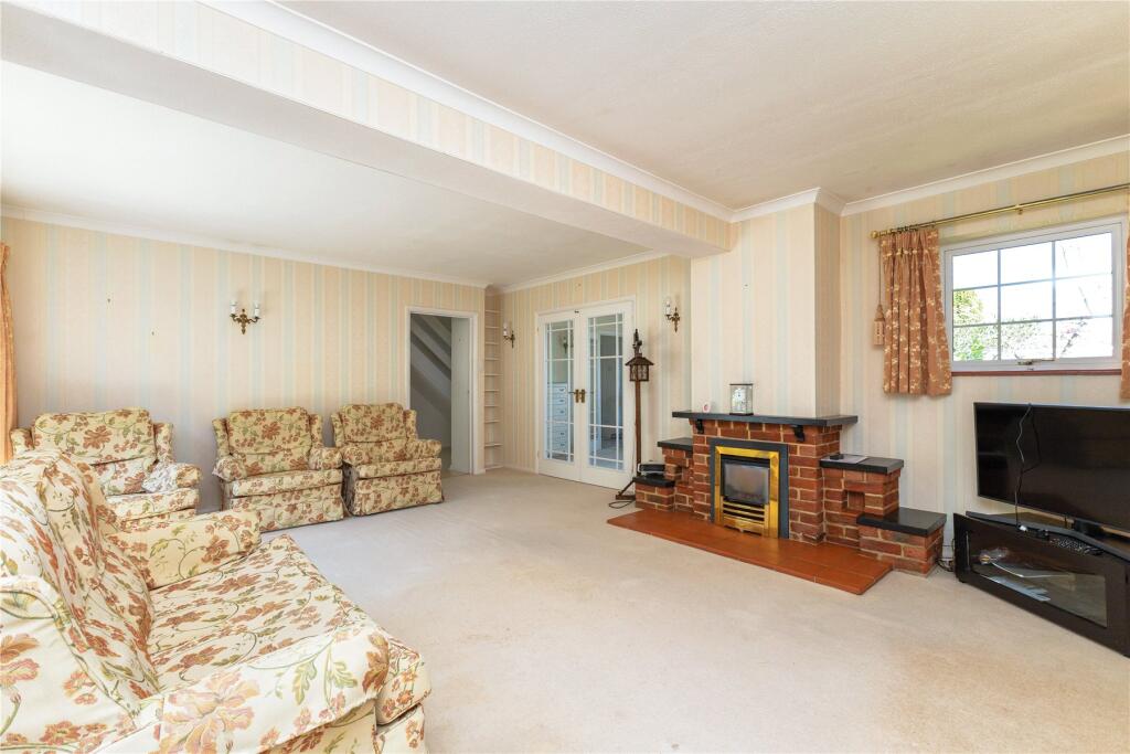 Bridle Close, Grayshott, Hindhead, Hampshire, GU26 photo 4