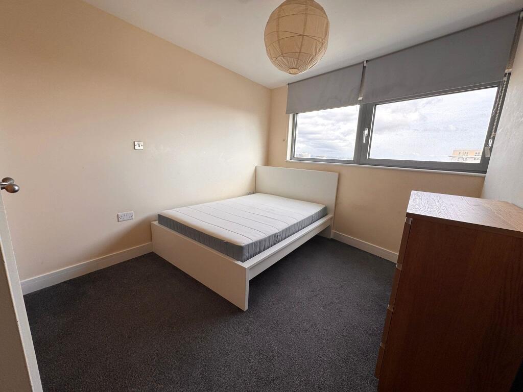 Apartment in Cardiff, Crockherbtown, Castle - More