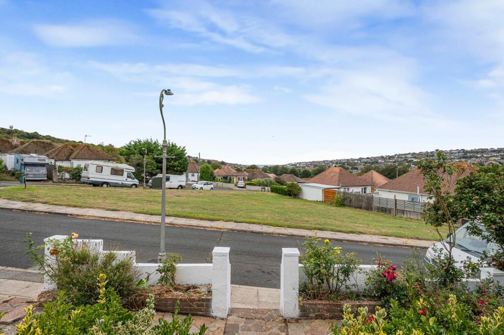 House in Brighton - View 5