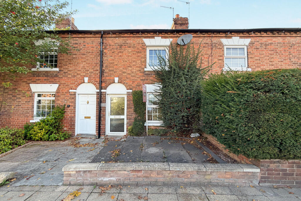 Main image of property: Windsor Street, Stratford-upon-Avon, CV37