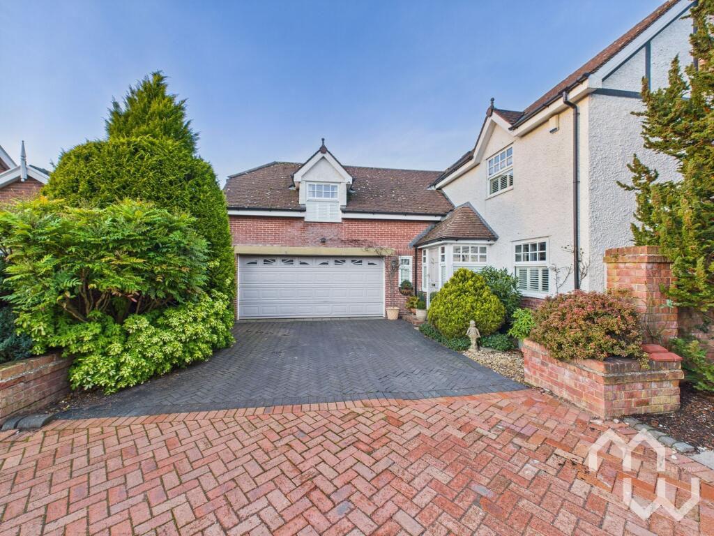 Main image of property: Preston Old Road, Freckleton, PR4