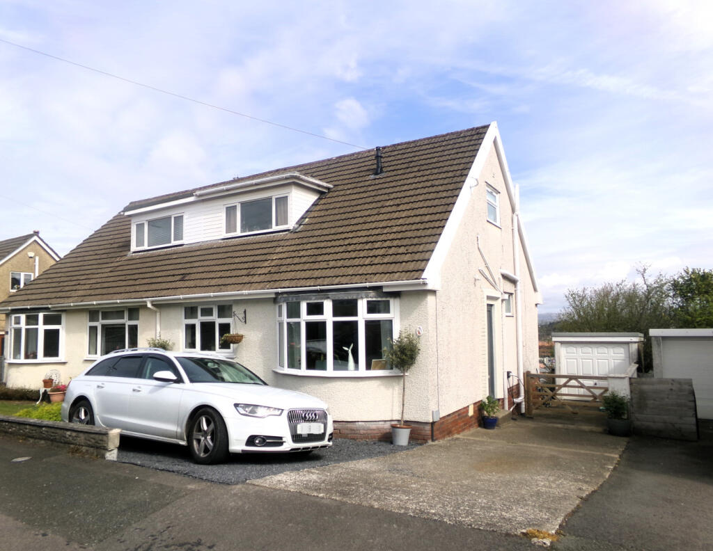 Main image of property: Downleaze Cockett Swansea Sa2 0gq