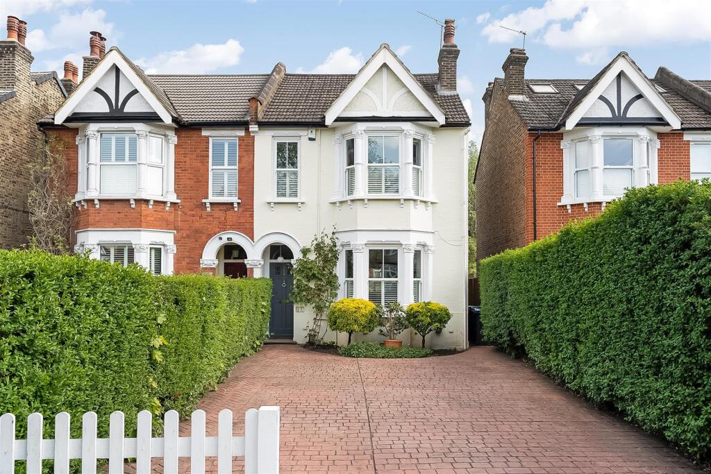 Main image of property: Whytecliffe Road North, Purley