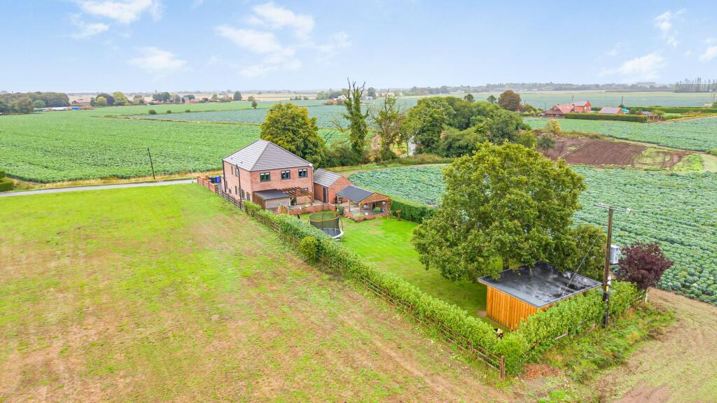 House in Boston, Witham - View 4