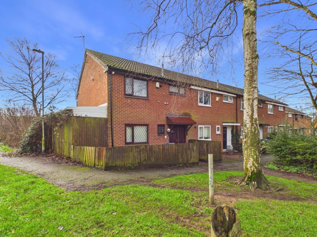 2-bed terraced on Harefield Road, Blackthorn, Northampton, NN3, £180,000