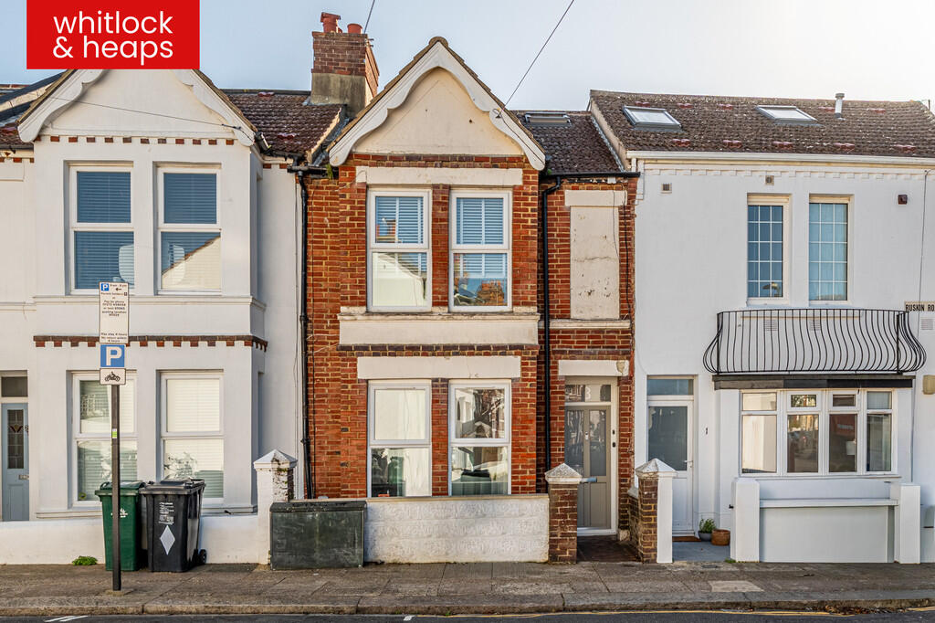 2-bed flat on Ruskin Road, Hove, £350,000