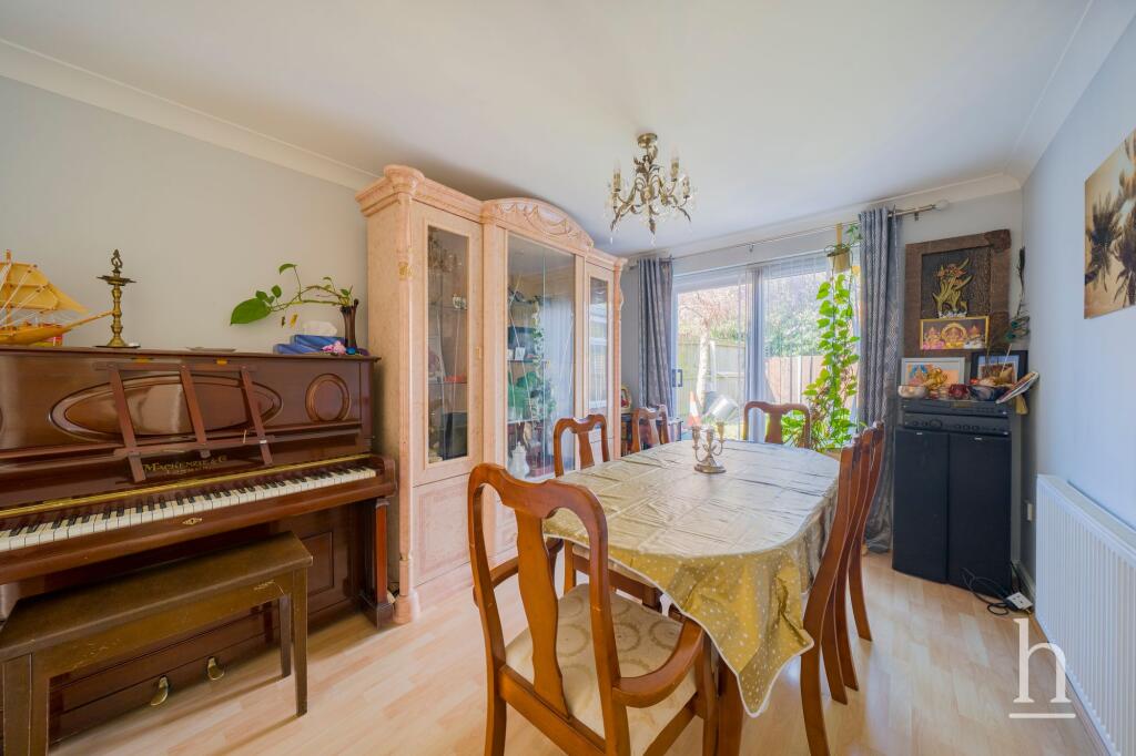 Balmoral Grove, Prenton, CH43 photo 4