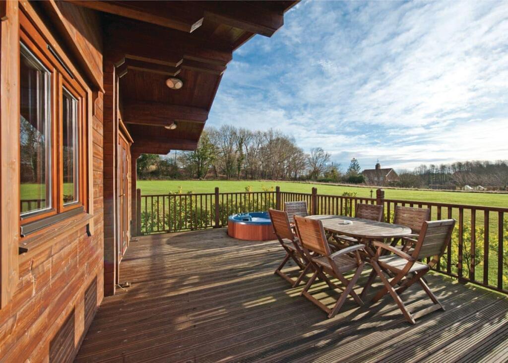 Blackheath Road, Wenhaston - More