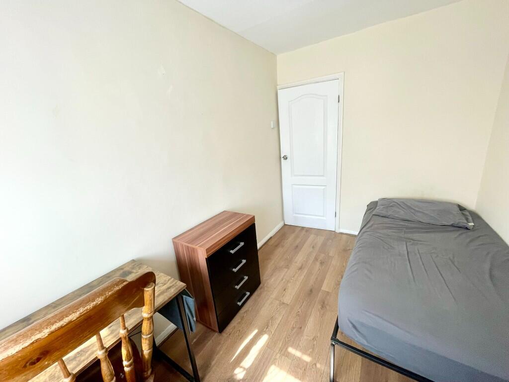 Main image of property: Restons Crescent, Sidcup, Kent, SE9