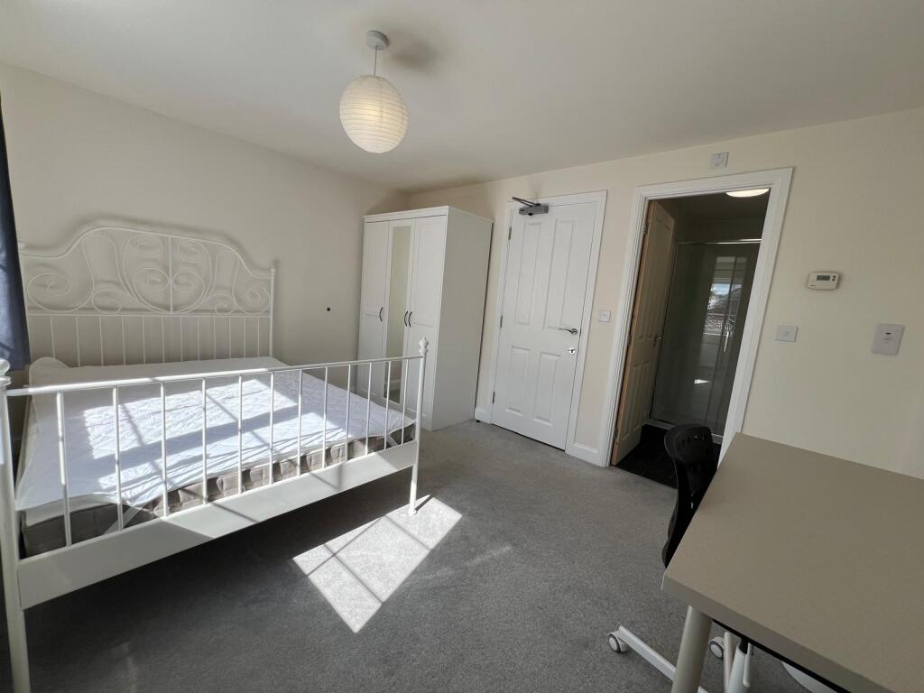 House in Coventry, Deram Parke, Canley Gardens - View 3