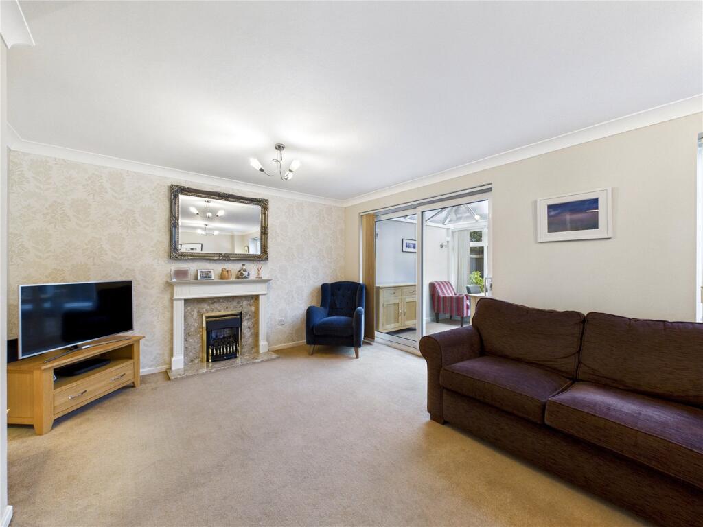 Woodrush Road, Purdis Farm, Ipswich, Suffolk, IP3 photo 2
