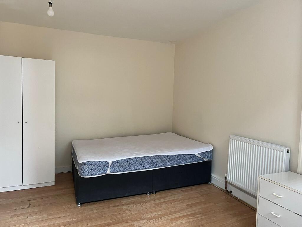 Main image of property: Flat , Guildford House, - Guildford Street, Luton