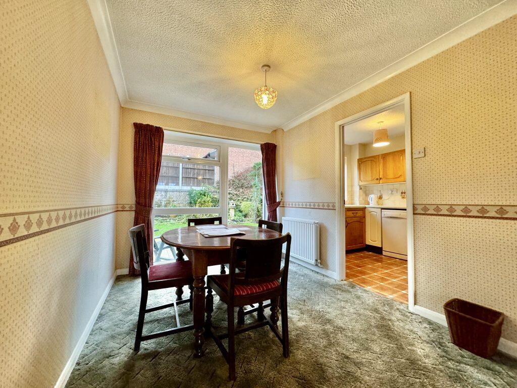 Laburnum Way, Yeovil, Somerset, BA20 photo 4