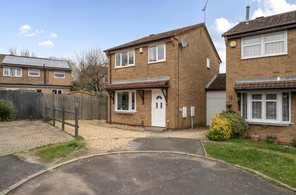 Main image of property: Berrywood Gardens, Hedge End, Southampton, Hampshire, SO30