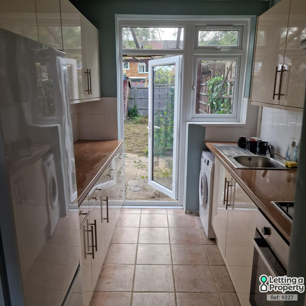 Main image of property: Hetherington Close, Slough, Berkshire, SL2 2HS