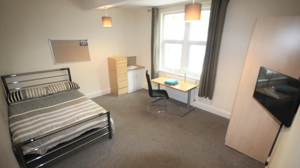 Main image of property: 373A ECCLLESALL ROAD - STUDENT ONLY- From 01/07/26