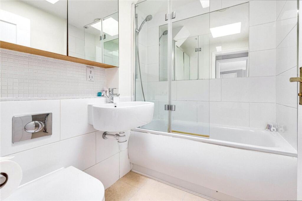Apartment in London - View 5