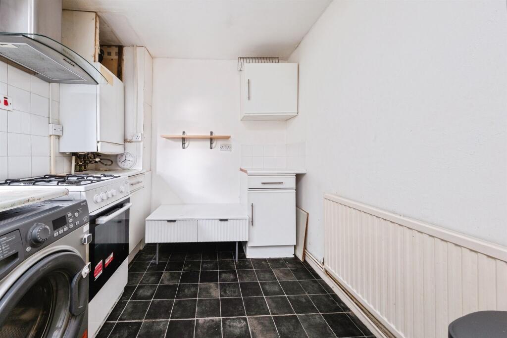 Apartment in Milton Keynes - More