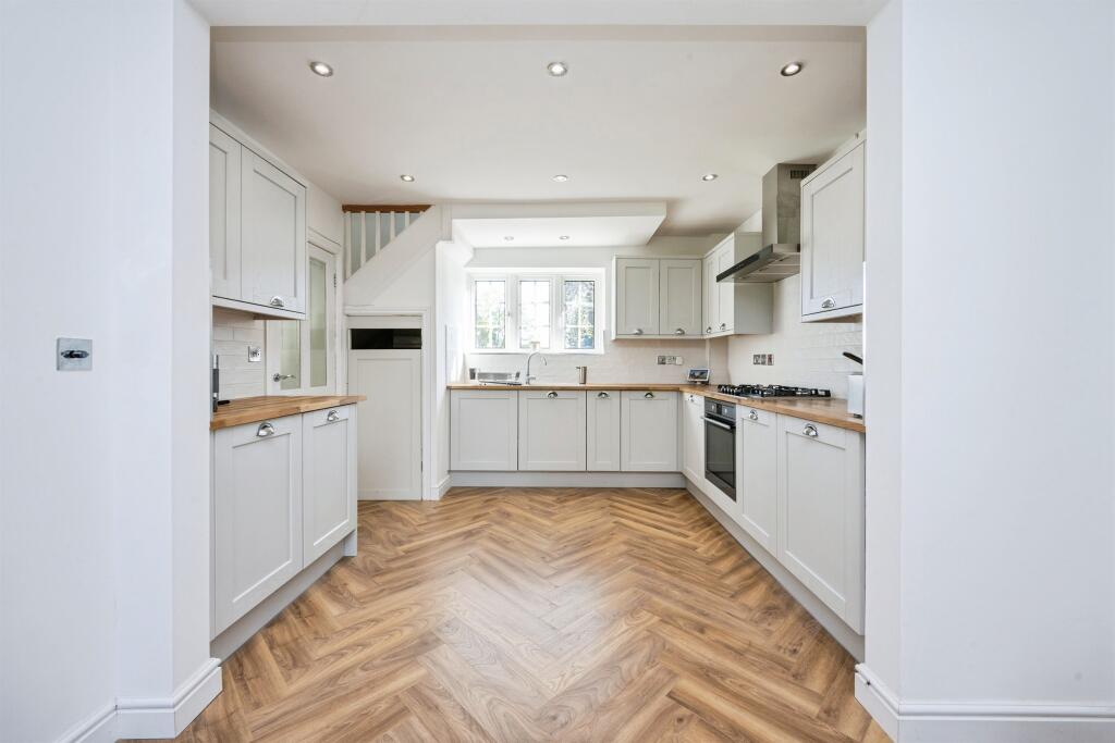 Additional image 5 of Manor Road, London Colney, St. Albans
