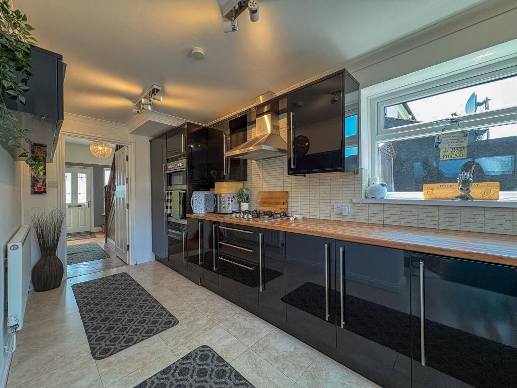 House in Penarth, Vale of Glamorgan - More