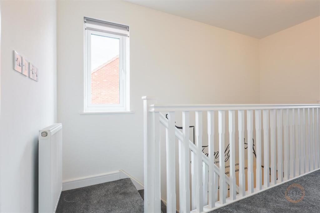 House in South Holland, Surfleet - More