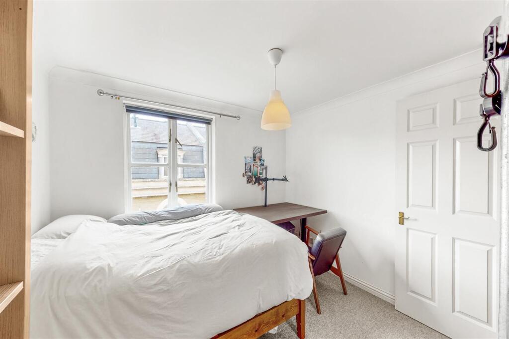 Apartment in London - View 4