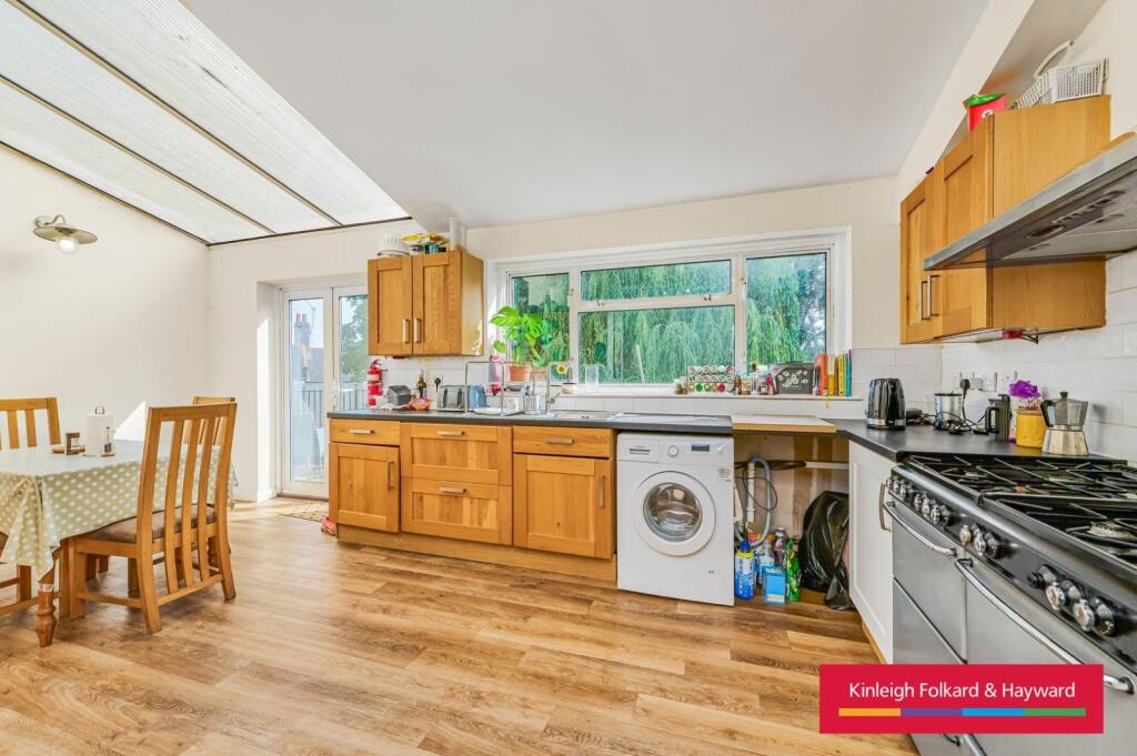 House in London, Ladywell - View 2