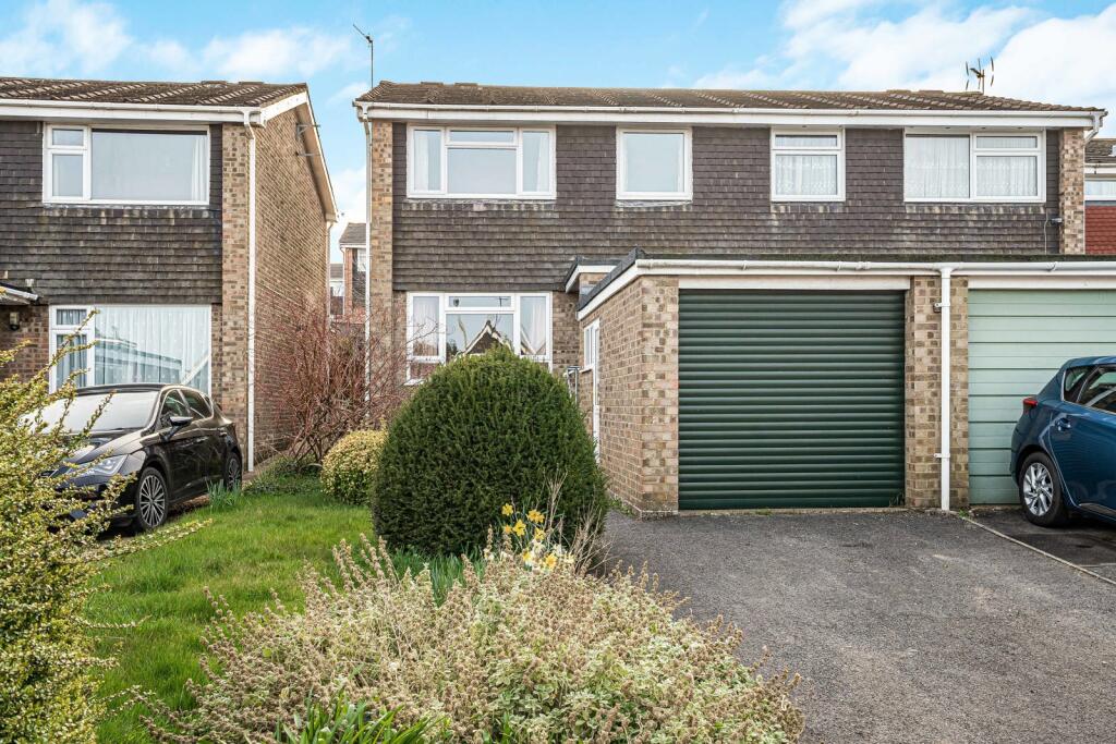 Main image of property: Yellowhammers, Alton, Hampshire, GU34