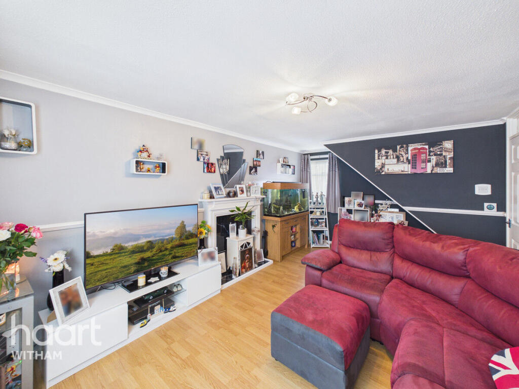 4-bed terraced on Hemingway Road, Witham, £300,000