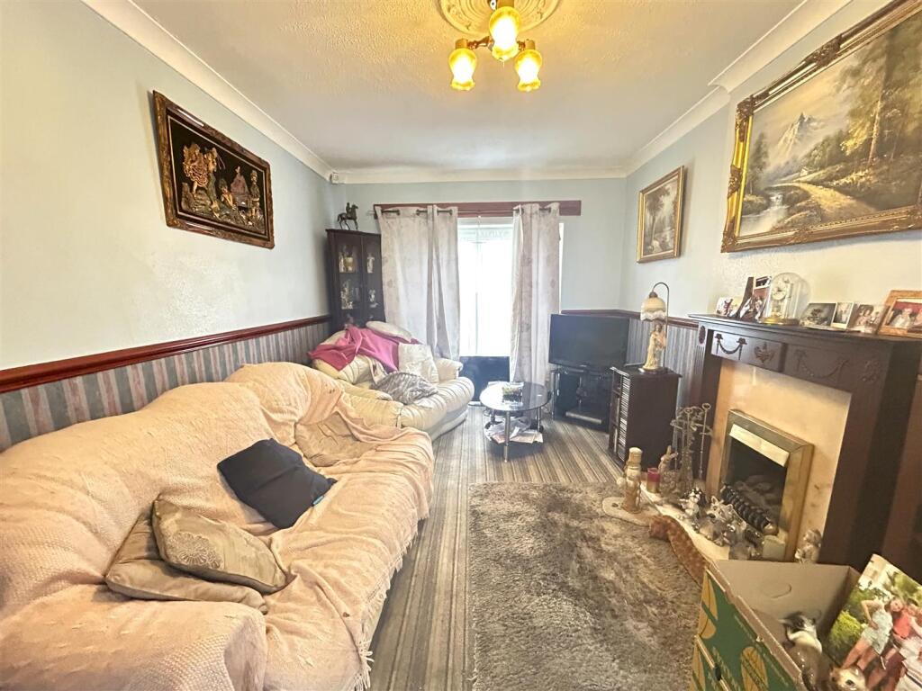 House in Doncaster - View 2