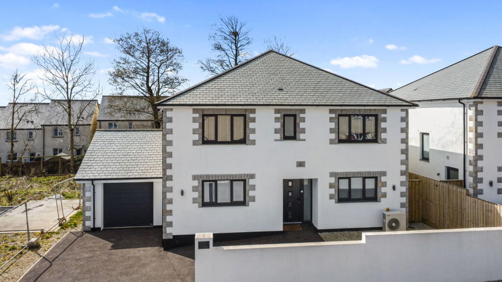 4-bed detached on Inns Park, Camelford, PL32 9RX, £499,950