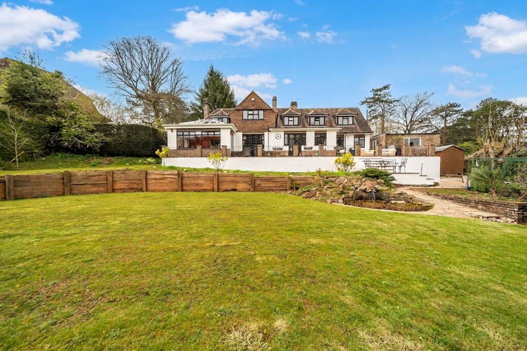 Station Road, Woldingham, CR3 photo 4