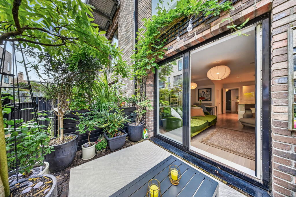 House in Manchester, New Islington, Miles Platting - View 5