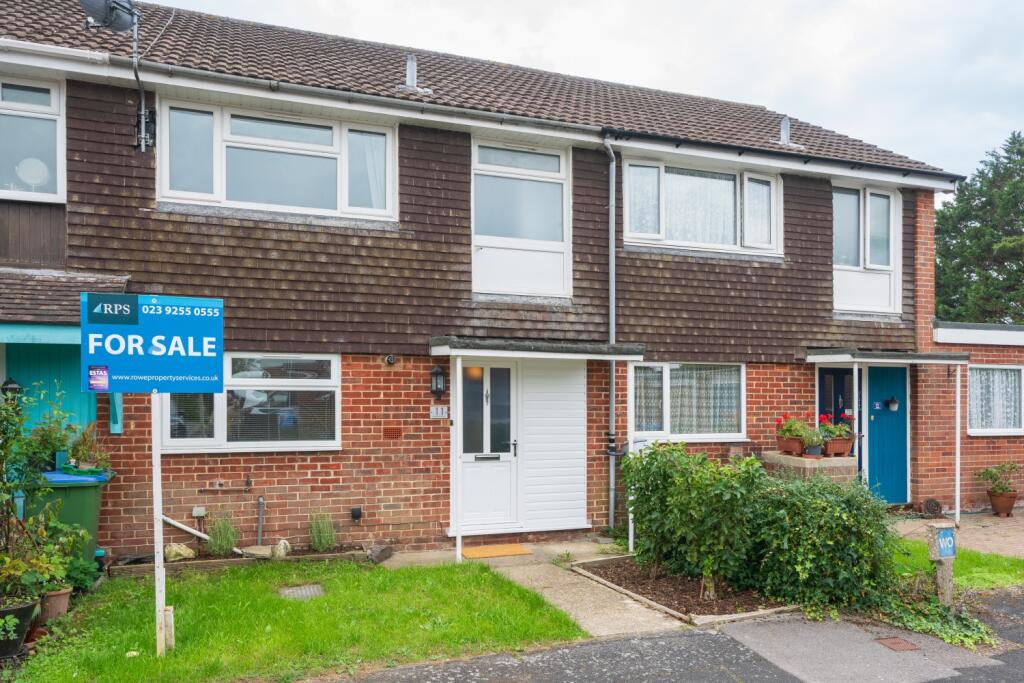 Main image of property: Hampton Grove, Fareham, PO15 5NL