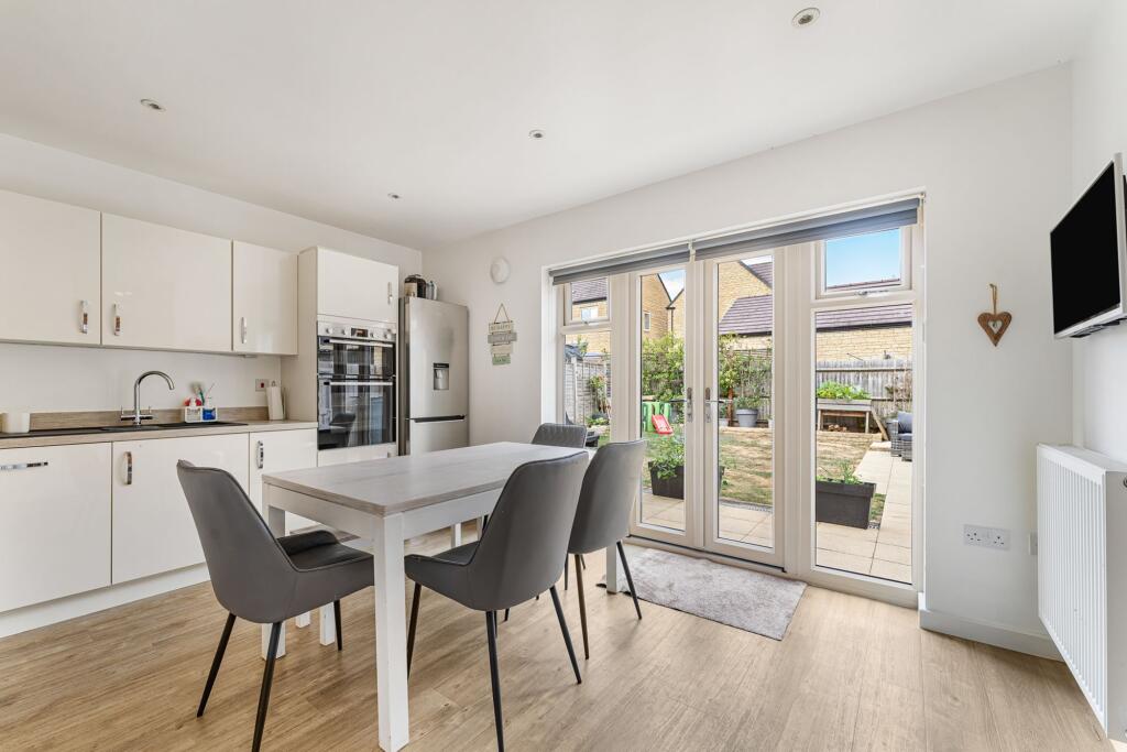 House in West Oxfordshire, Witney - More