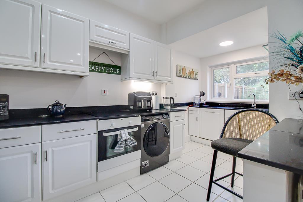 House in Southend-on-Sea - View 5